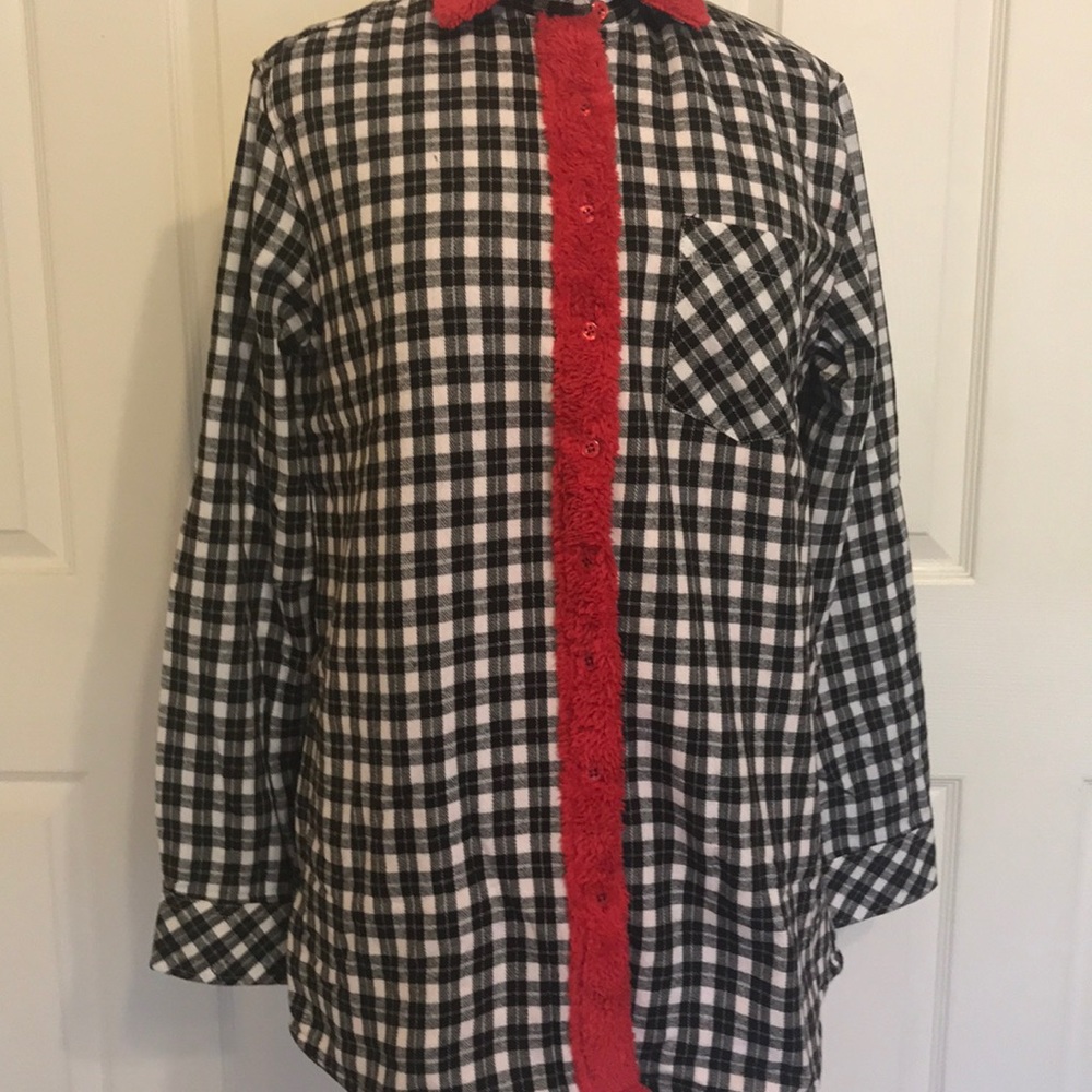 ❤️🖤🤍NWT Sherpa Lined Black &White Shacket - M